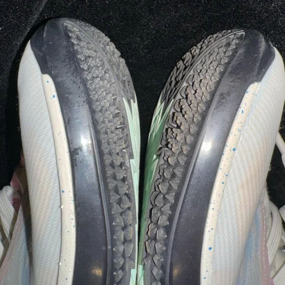 Nike Air Zoom GT Cut 2 White Pink Blue Basketball Shoes FN0234 Women's Size 9 - Picture 9 of 13